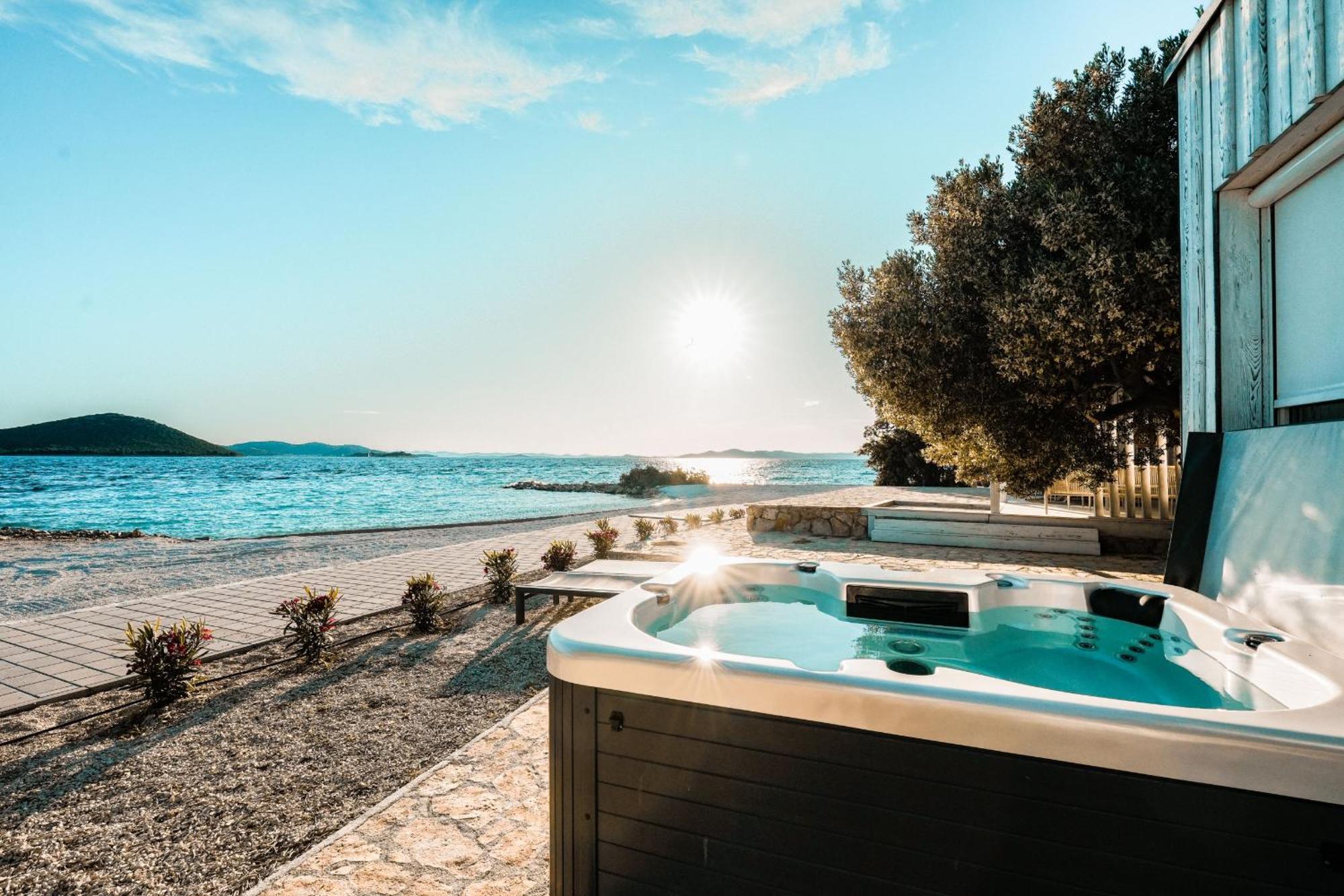 Buqez Eco Resort - Beach Villa 28 - Directly By Beach Драге Екстер'єр фото